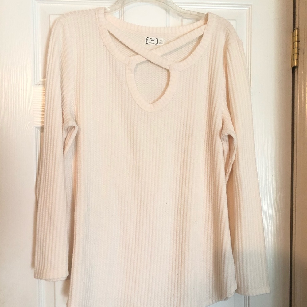 Women’s knit like sweater